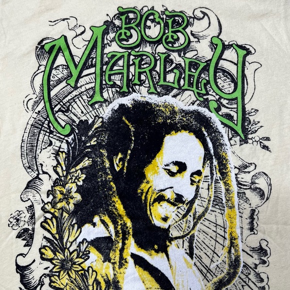 NWOT Bob Marley One Love Dread Short Sleeve Graphic T-Shirt Yellow Women’s 1X - Picture 3 of 7